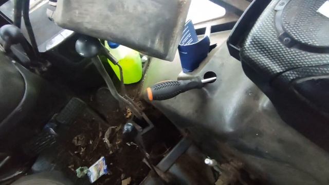 PRONAR 82 TSA- сделал капот.