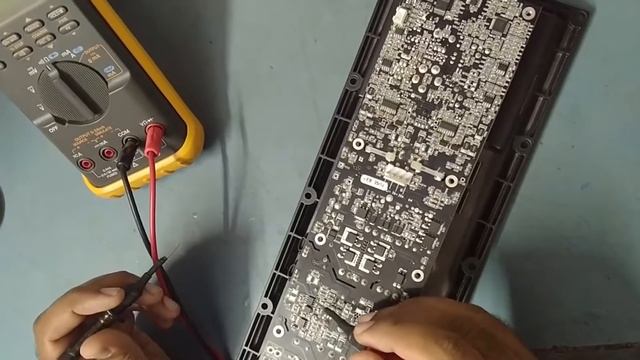 RCF in built Power Amplifier (Made in Italy), How to repaired dead RCF in built power Amp. смотреть онлайн