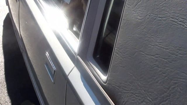 FOR SALE 1986 LINCOLN TOWN CAR!! ONLY 70K MILES!! STK# 110146S www.lcford.com смотреть онлайн