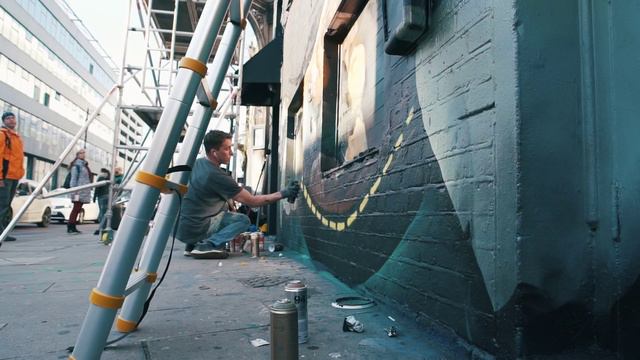 DR MARTENS X HOGARTH: THE MURAL смотреть онлайн