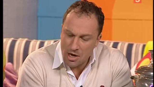 Клуб знаменитых хулиганов. Гость: актёр и шоумен Дмитрий Нагиев смотреть онлайн