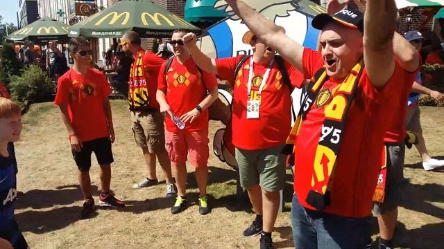 Бельгийские болельщики поют на мотив романса "Дорогой длинною" смотреть онлайн