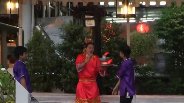 The Royal Dragon-Fliegender Service.mp4 смотреть онлайн