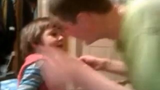 как надо музыку слушать в наушниках смотреть онлайн