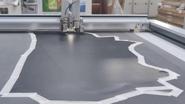 Обработка натуральной кожи на плоттере смотреть онлайн