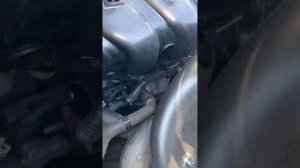 Renault Sandero Stepway II рест. 1.6 л. (H4M) 113 л.с. Расположение Vin и номера двигателя.