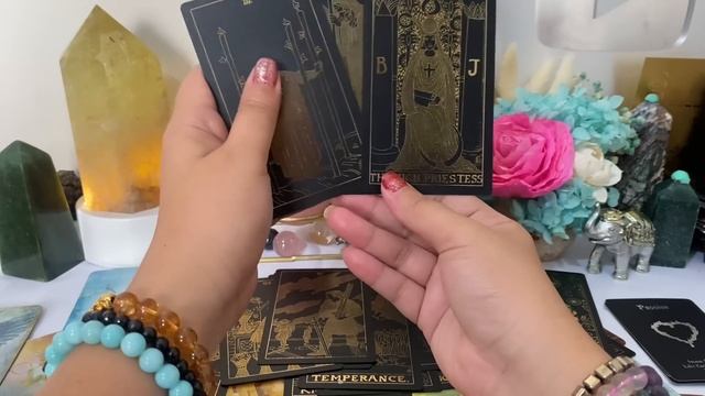 OMG! Mahal ka ba niya? Alamin ?|LOVE MESSAGE |Tagalog Tarot Reading |Kapalaran смотреть онлайн