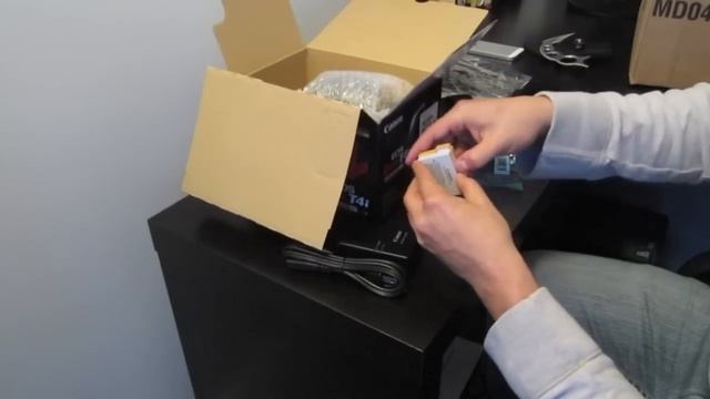 Unboxing The Canon EOS Rebel T4i - 650d DSLR! смотреть онлайн