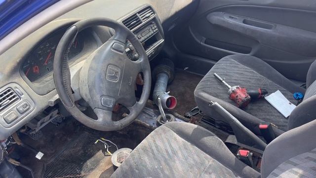 Restoring my 1999 Honda Civic SI EM1 EBP | Electron Blue Pearl смотреть онлайн