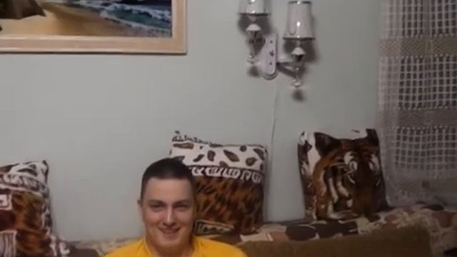 15.04.2020 ОТМЕЧАЕМ ДНЮХУ!ПОДАРИЛА ФИТНЕС-БРАСЛЕТ! смотреть онлайн