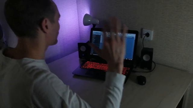 Как новичку написать простой бит и текст? смотреть онлайн