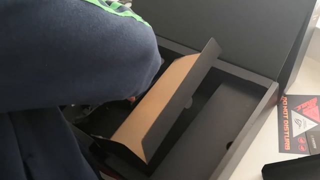 Unboxing на Asus ROG GL703GE смотреть онлайн