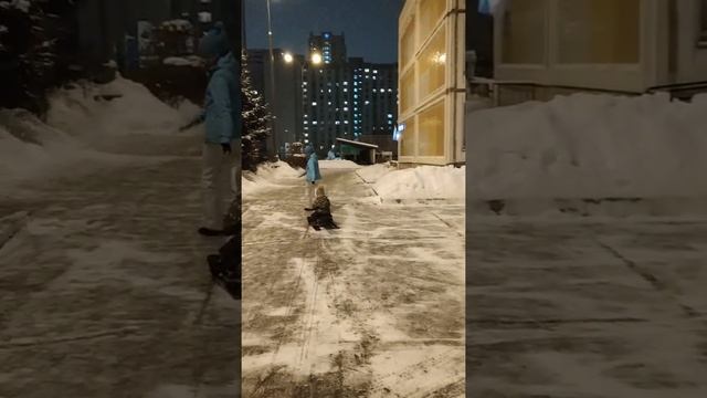 Дрифт на снегокате смотреть онлайн