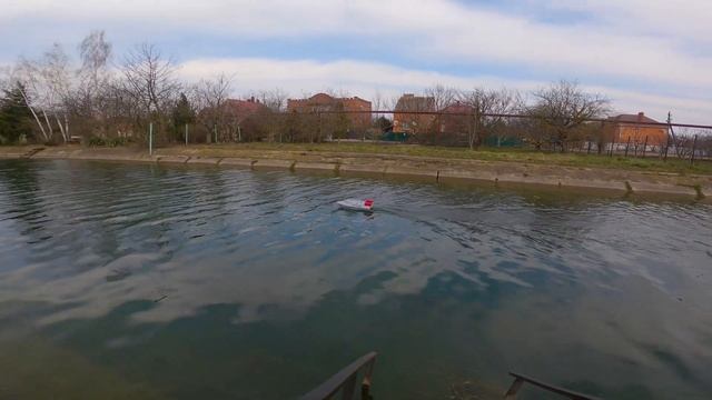 Бюджетный кораблик для РЫБАЛКИ LFishing