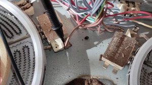 Варочная не работают конфорки. Электроплита не включаются конфорки. Конфорки некоторые не работают.