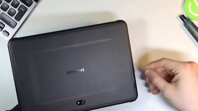 Как открыть заднюю крышку Samsung Galaxy Tab Active Pro? смотреть онлайн