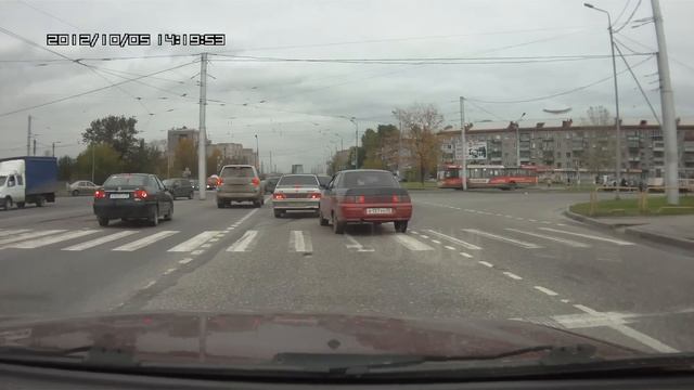Массовый проезд за стоп-линию. Череповец смотреть онлайн