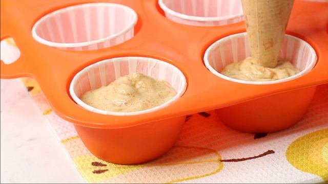 Можно печь и на продажу! Морковные капкейки. Carrot cupcakes смотреть онлайн