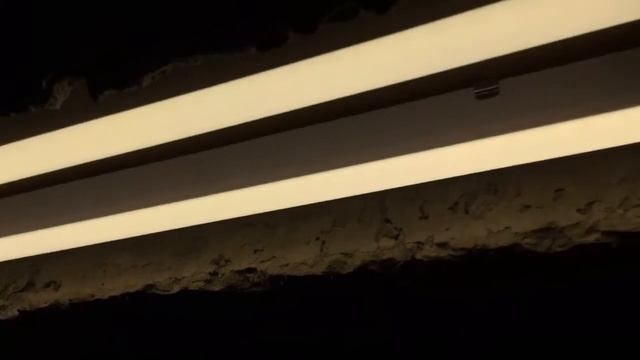 Освещение в мастерской и гараже. Линейные LED светильники. Световые мечи для Вашего гаража. смотреть онлайн