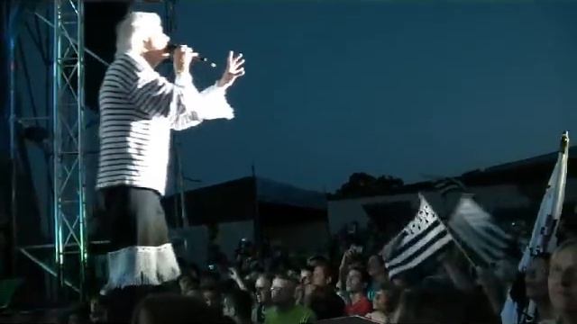 Tri Yann et le Bagad Nominoë - Divent an dour смотреть онлайн