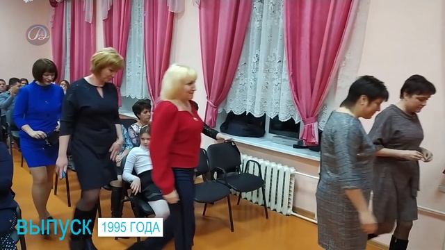 2020 год. Вечер встречи выпускников - Дмитриевогорская школа (демоверсия) смотреть онлайн