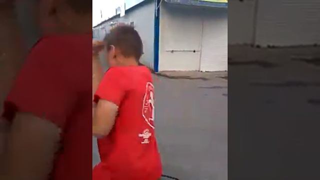 Месноя алкашей затеели драку спасибоза смотреть онлайн