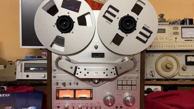 Akai GX-635D о скитаниях вечных и о нём