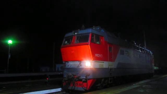 Электровоз ЧС4Т-292 отсоединение от поезда№139Г станция Владимир Пассажирский 12.10.2014 смотреть онлайн