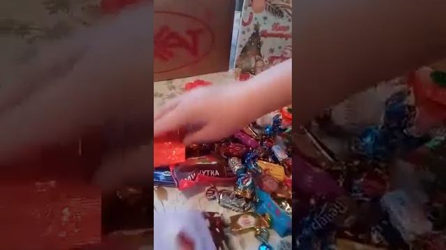 Новогодний сладкий подарок от Рахат Праздник в лесу весом 700 гр. на 2023 год