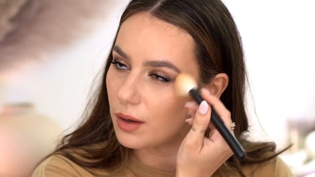 CHARLOTTE TILBURY : GLOW CREAM BRONZER : Light & Medium || REVIEW, Comparison & Application смотреть онлайн