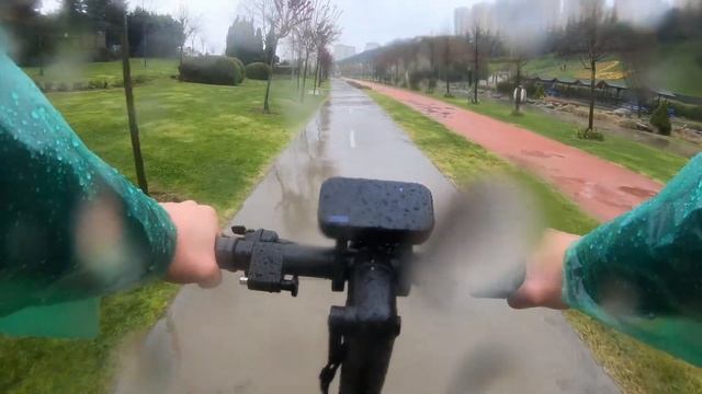 Navee N65 Electric Scooter - Rainy Day Ride (Environment Sound Only) 4K смотреть онлайн