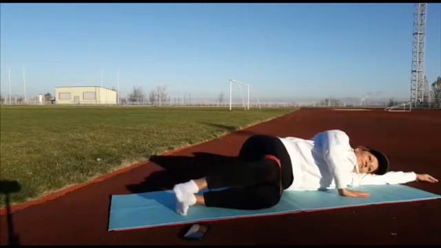 Упражнения для мышц ног и ягодиц с фитнес резинкой (эластичной лентой) смотреть онлайн