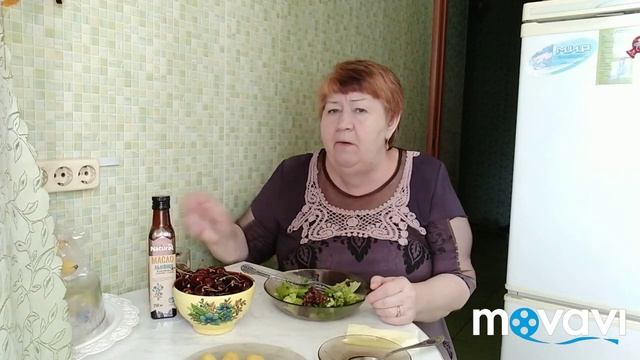 МУКБАНГ-СЫРОЕДЧЕСКИЙ ОБЕД)) Очень вкусный зелёный салат,черешня и 3 маленьких банана. смотреть онлайн