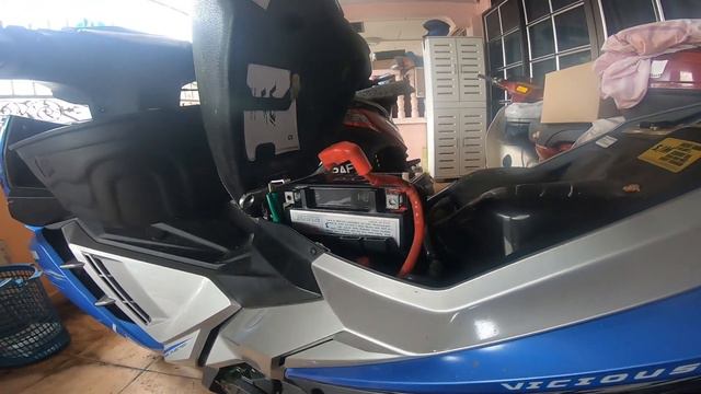 SYM VF3i 185cc 🔥 | RESTORE SIMPLE | TUKAR BATTERY MOTOR CARA NEWBIES ! 😅 смотреть онлайн