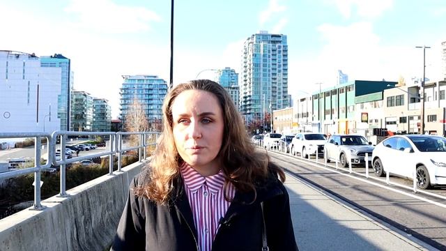 Переехали в Канаду. Отпуск отменяется.