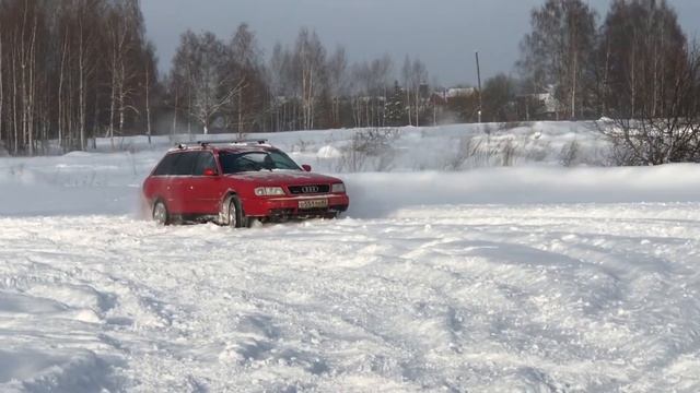 Audi A6 C4 Quattro in Snow Drift смотреть онлайн