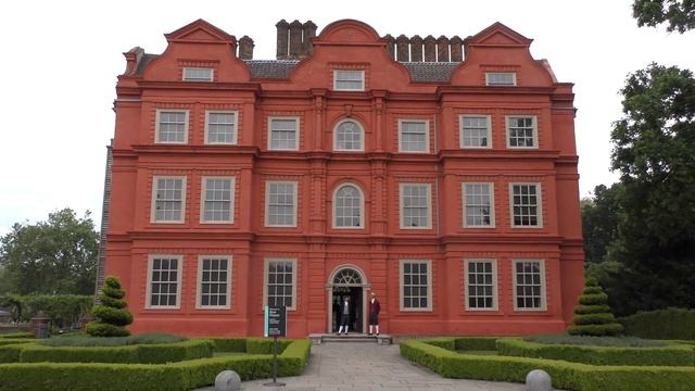 Kew Palace (The Dutch House) & Kitchen Gardens at Kew Royal Botanic Gardens смотреть онлайн