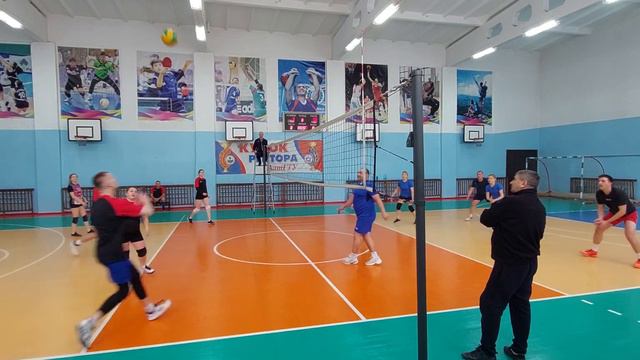 Чемпионат г. Рубцовска по волейболу 2024. Народная лига. "Центр.р-н"-"Союз". Группа "А". 04.02.2024 смотреть онлайн