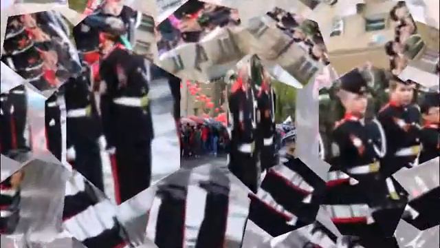 ЗВЕНЯТ ИСТОРИИ КОЛОКОЛА, ВЗЫВАЯ К ПАМЯТИ МОЕЙ смотреть онлайн