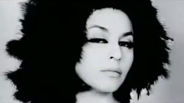 Kalina Jędrusik La valse du mal смотреть онлайн
