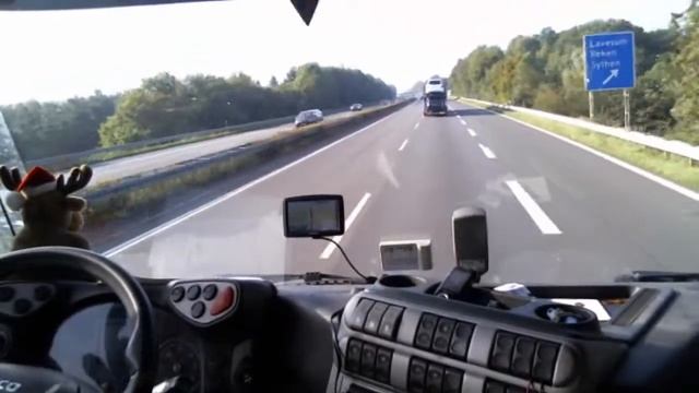 069 DHL Tour Kaufland Berlin смотреть онлайн