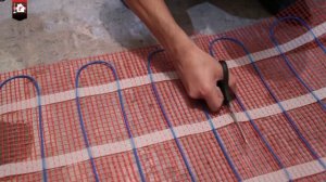 Теплый пол в маленькой ванной. Монтаж своими руками.