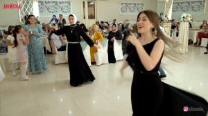Мадина Манапова на свадьбе! Красивая аварская песня