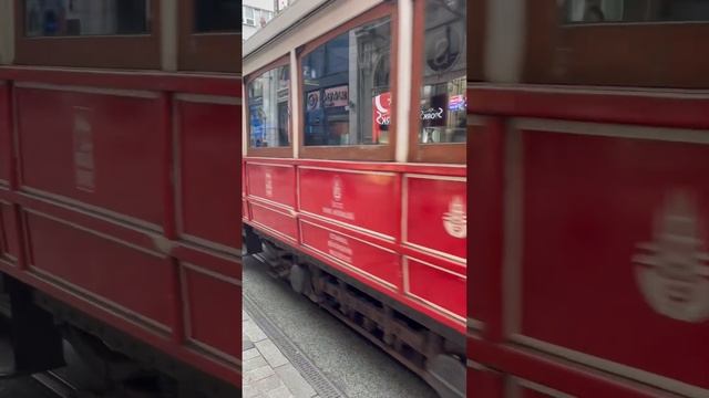 Площадь Таксим, улица Истикляль и район Бейоглу в Стамбуле. #istanbul #travel #история #путешествие смотреть онлайн