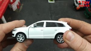 МОДЕЛЬКА МАШИНЫ AUDI Q7 МАСШТАБ 1 43 .