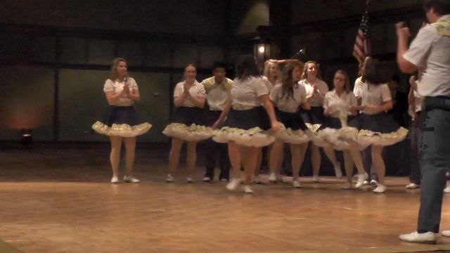 Clogging - Mountain Folk Dance смотреть онлайн