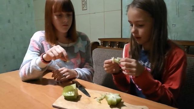 Новый фрукт в нашей коллекции КАРАМБОЛА. смотреть онлайн