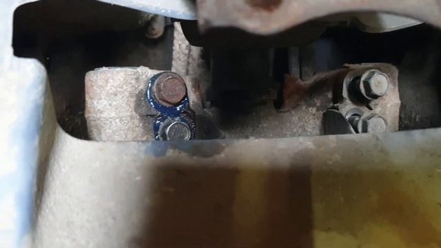 Замена перьев на Хонде Дио 27. Увеличение клиренса ... смотреть онлайн