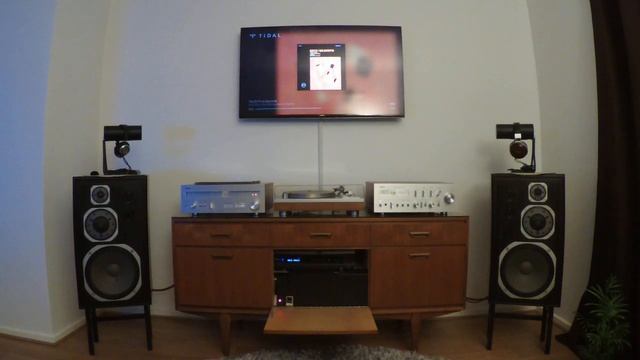 Yamaha NS-1000 playing Getz & Gilberto смотреть онлайн