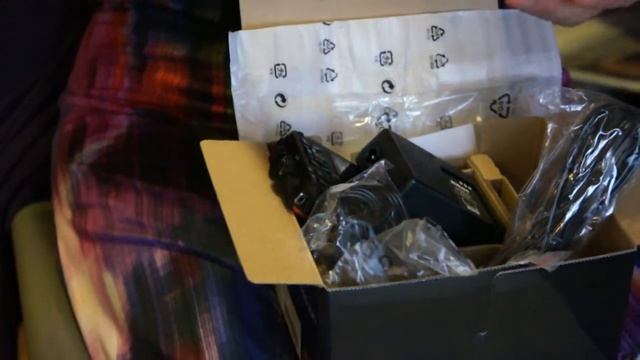 unboxing the Nikon Coolpix AW100 смотреть онлайн